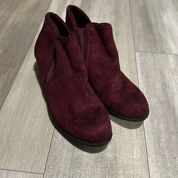 Women's Burgundy Ankle Boots - Picture 1 of 7